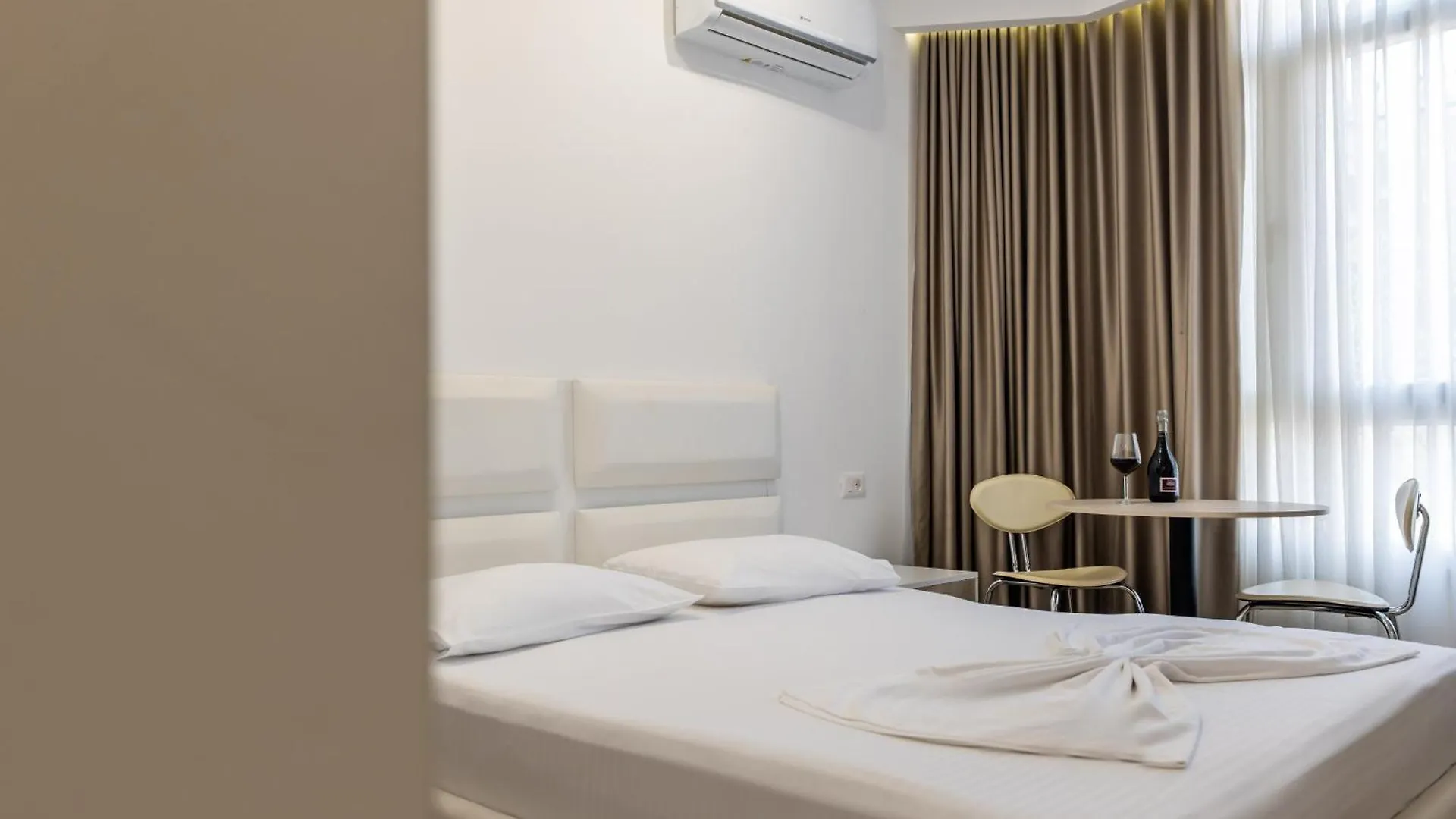 Al Mare Rooms Sarandë 0*,  Albanien