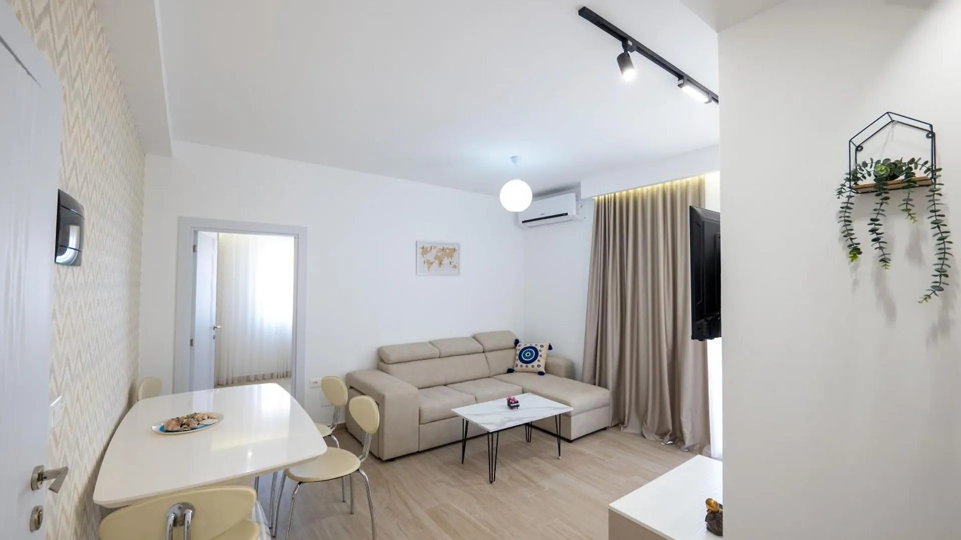 Apartment Al Mare Rooms Sarandë Albanien