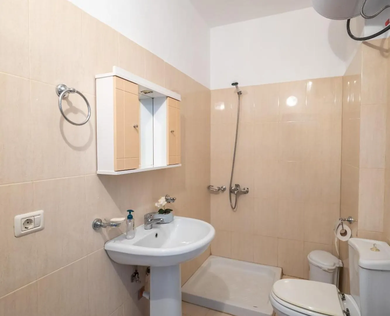 Al Mare Rooms Sarandë